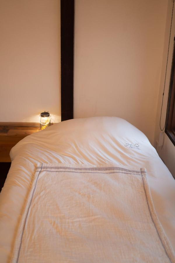 六根ゲストハウス Rokkon Guest House Киото Екстериор снимка